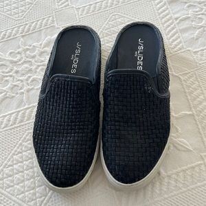 J/Slides NYC black leather woven sneaker slides, size 6